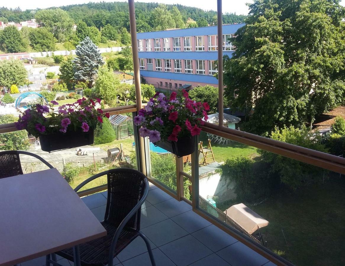 Kousek Do Prirody I Do Centra Lägenhet Písek Exteriör bild